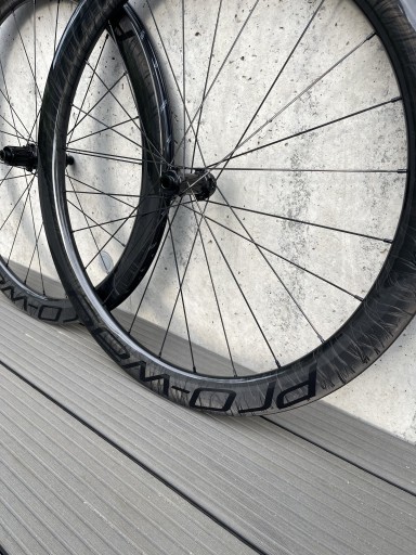 Koła SZOSOWE / gravel carbon PRO-WAY Titanium Marble 50mm Ratchet 36T 1395g