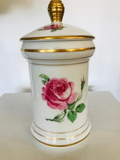 Porcelanowa herbatnica Pojemnik porcelanowy z roza