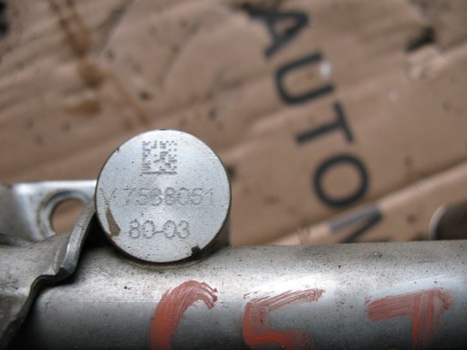 РЕЙКА ВПРЫСКА PEUGEOT CITROEN 1.6 THP