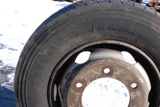 ПОЛНАЯ ШИНА TB906 225/75R17.5