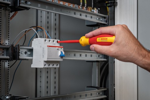 Набор инструментов VDE 1000 В BOSCH, 37 шт., изолированные ручные инструменты для электрика