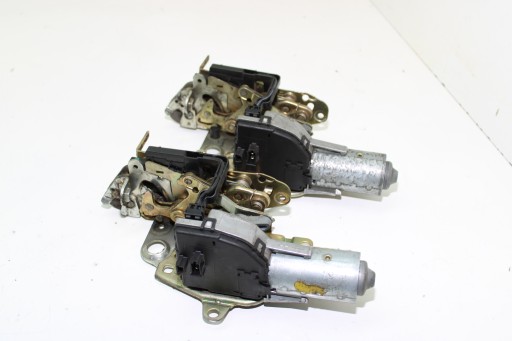 Mercedes W210 Замок крышки багажника 2107400536