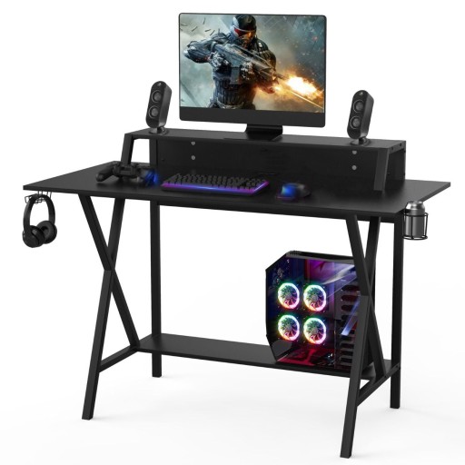 Стол для игрового компьютера с подставкой для монитора, портами USB и ручкой.