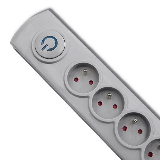 Удлинитель Qoltec Удлинитель с защитой от перенапряжения, 5 розеток, 3 м