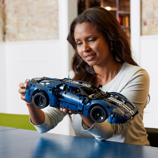 LEGO Technic Ford GT 42154 2022 года выпуска