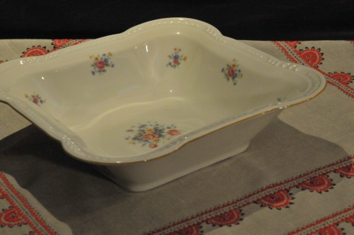 Koenigszelt Karola ecru квадратный салатник 24,5 x 24,5 x 6,5 см цветы