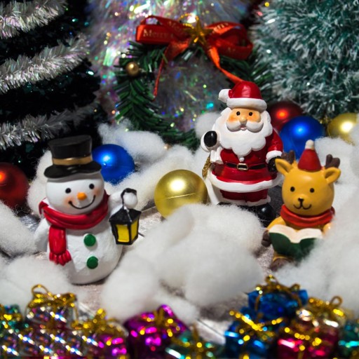 ИСКУССТВЕННЫЙ СНЕГ РОЖДЕСТВЕНСКИЕ УКРАШЕНИЯ 300г FLOW DECORATIONS РОЖДЕСТВЕНСКИЕ ПРАЗДНИКИ