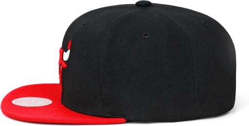 Регулируемая бейсболка Mitchell & Ness Chicago Bulls