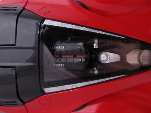 FERRARI LA FERRARI ОТКРЫВАЮЩИЕСЯ ДВЕРИ ДИСТАНЦИОННЫЕ ФОНАРИ