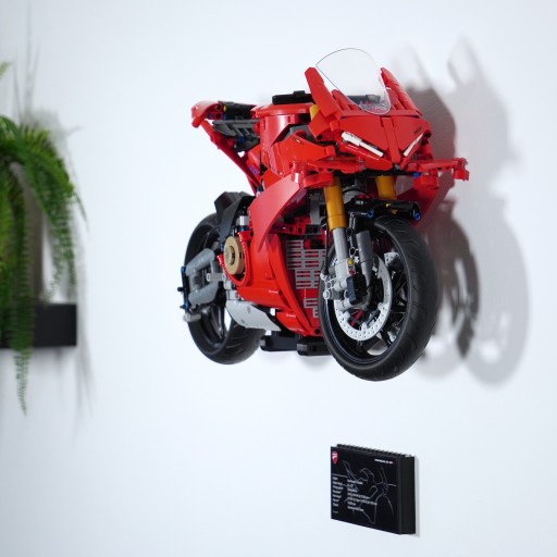 Ducati Panigale V4 S 42202 - Настенная вешалка для мотоциклов LEGO