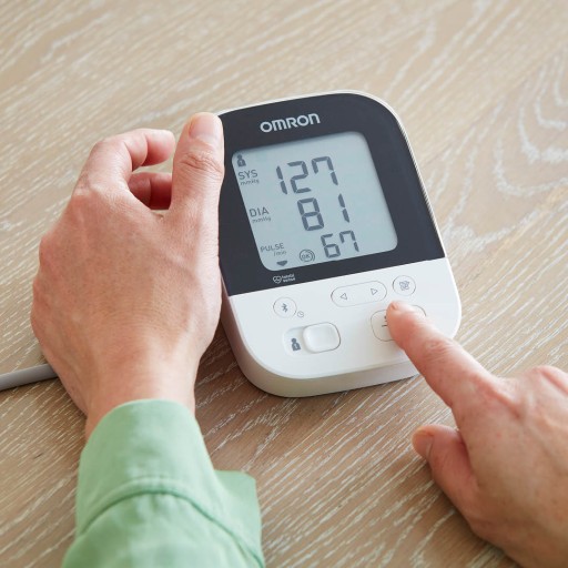 Монитор давления наличными omron m4 это Bluetooth