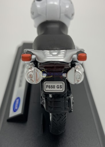 BMW F650 GS Dakar мотоцикл 1:18 модель Welly 12146D