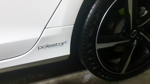 Наклейка на кузов Volvo R DESIGN PERFORMANCE
