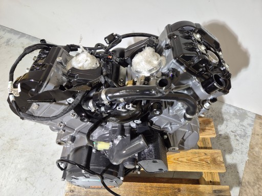 KTM 1290 SUPER DUKE R 20-24 SILNIK GWARANCJA ROZRUCHOWA PRZEBIEG 4800KM