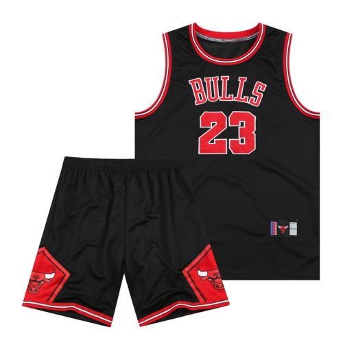 Спортивная форма с баскетбольными футболками Bulls №23, М