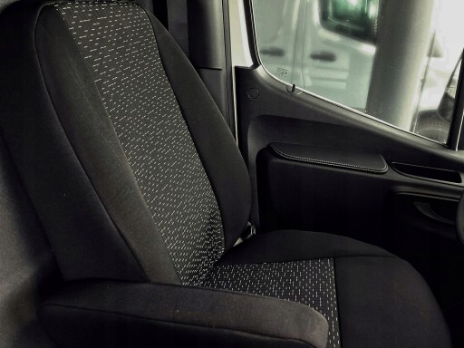 Чехлы Renault Trafic Opel Vivaro 8 9 человек 2014+