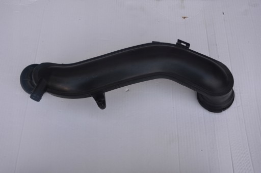 ТРУБКА ВОЗДУХОЗАБОРНИКА VW PASSAT B8 V03951332AG
