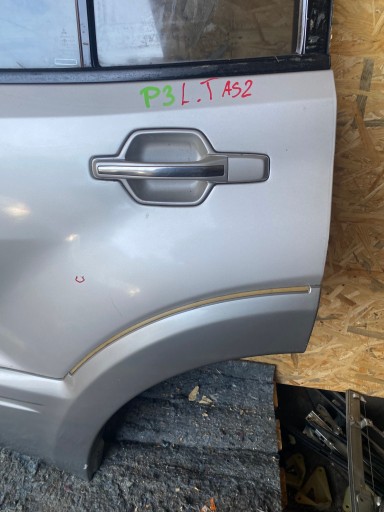 DRZWI LEWY TYŁ TYLNE MITSUBISHI PAJERO III 5D SZYBY