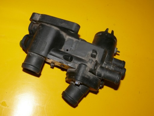 КОРПУС ТЕРМОСТАТА, ВОДЯНАЯ РОЗЕТКА VW GOLF IV 1.6 16V