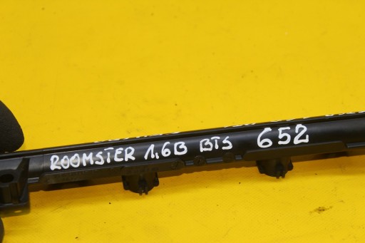 LISTWA WTRYSKOWA 036133319CA ROOMSTER 1.6 B BTS