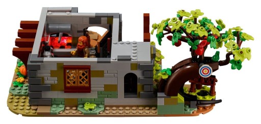 LEGO Ideas Средневековая кузница 2164 шт. 21325
