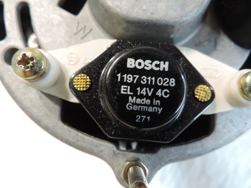 ГЕНЕРАТОР Opel Ascona C 90348697 0120488158