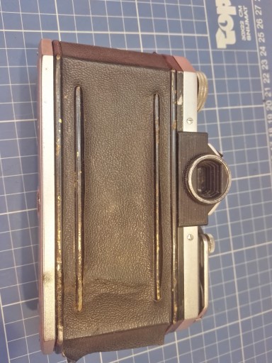 корпус старого фотоаппарата SLR EDIXA WIRGIN