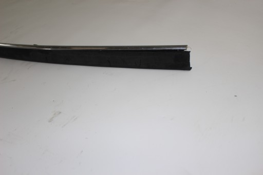 ЦЕНТРАЛЬНАЯ НАКЛАДКА ЗАДНЕГО БАМПЕРА BMW E39 8184504
