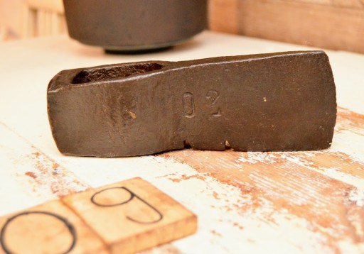 Ориг. Старинный кованый топор топорище 1, 1 кг