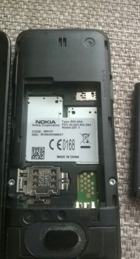 Telefon komórkowy Nokia 301 64 MB / 256 MB 3G czarny
