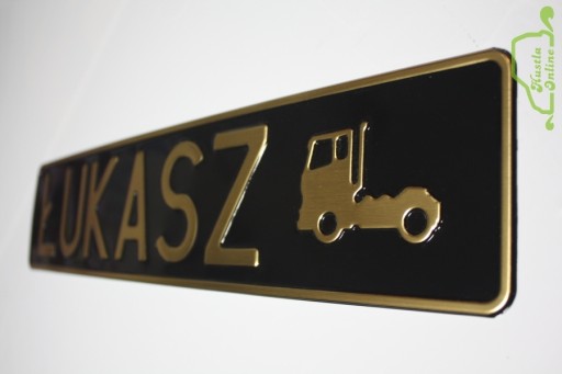 Czarna tablica tłoczona na zamówienie TWÓJ NAPIS