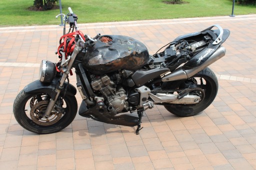 HONDA CB900 HORNET SC48 НИЖНЯЯ ПОЛКА ПОДВЕСКИ