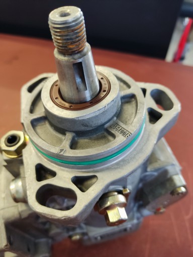 POMPA WTRYSKOWA BOSCH 0460424154 VE4/12F1000R734
