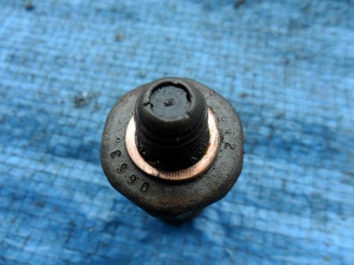 OPEL-CZĘ Vectra C Zafira B Czujnik oleju 2.2 Z22YH