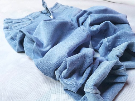 MOM FIT MODNE SPODNIE JEANSY LUŹNE NOGAWKI JEANSOWE + PASEK GRATIS