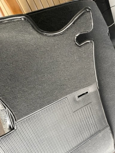 Настил багажника Mercedes 107, новый