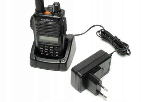 Радиостанция Yaesu FT-4XE