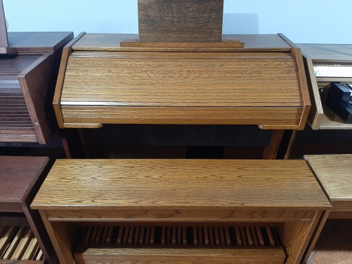 ЦИФРОВОЙ ЦЕРКОВНЫЙ ОРГАН JOHANNUS OPUS 1200 DELUXE С РОЛИКОМ