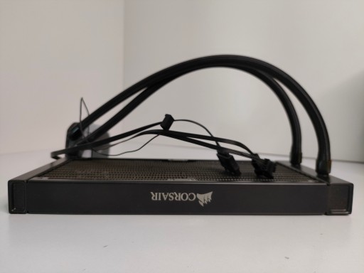 Corsair iCUE H100i RGB PRO XT с водяным охлаждением/поврежденный