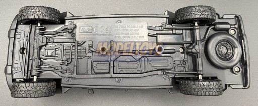 Джип GLADIATOR Рубикон 2021 1:27 Motormax 79368