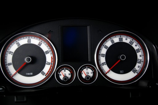 Volkswagen Golf 5 INDIGLO MoMan циферблаты одометра