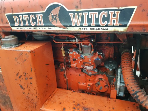Цепной экскаватор Ditch Witch R65D 19 900 злотых нетто