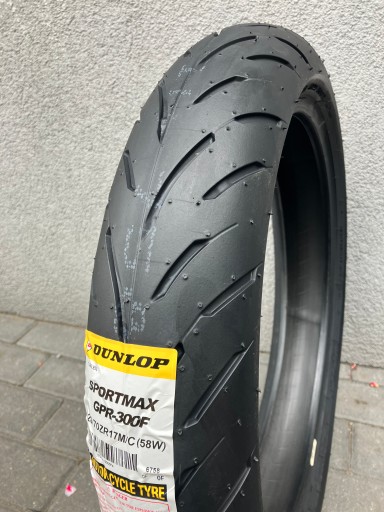 120/70ZR17 Dunlop SPORTMAX GPR300F (58 Вт) TL 2022 г.