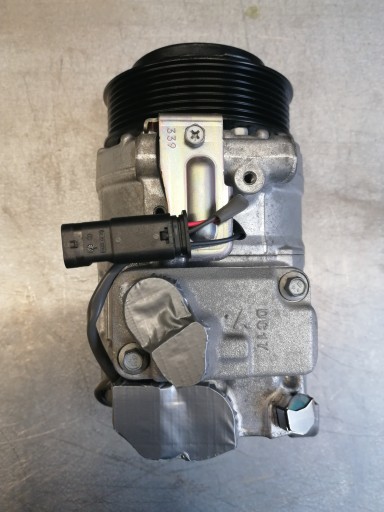 Компрессор кондиционера A0008303802 MERCEDES