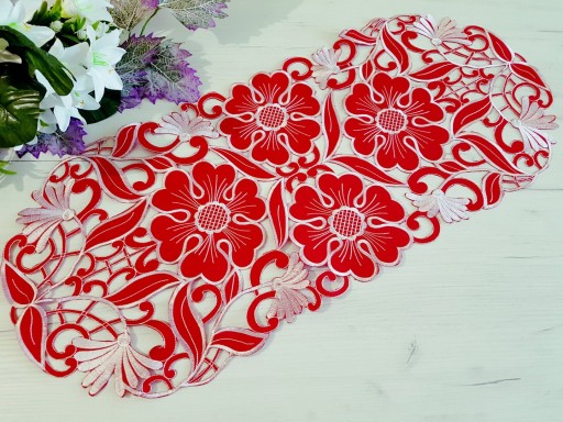 bieżnik czerwony 40 x 90 cm kwiatki plamoodporny