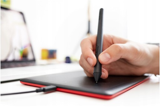 Набор графического планшета One by Wacom S CTL-472N со стилусом LP-190K