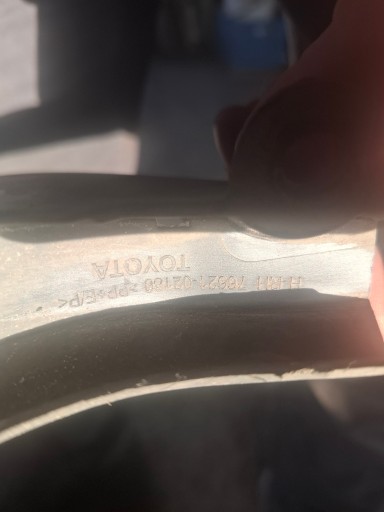 ЖИДКОСТЬ ПЕРЕДНЯЯ ПРАВАЯ TOYOTA AURIS II 76621-02180