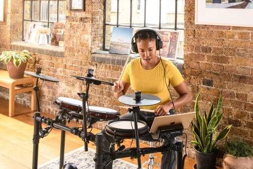 Электронные барабаны Alesis Nitro Max + Drumeo Set