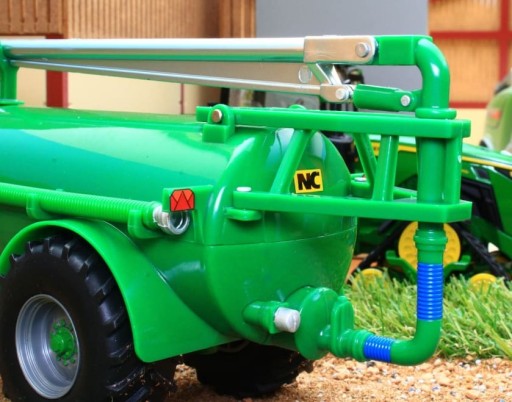 Прицеп для навозной жижи TOMY Britains серебристый.43238/3, TOMY, 153996.