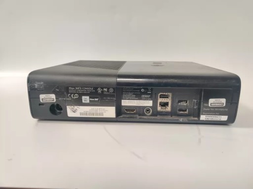 КОНСОЛЬ XBOX 360 250 ГБ — КОМПЛЕКТ